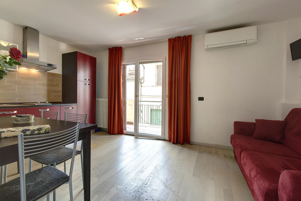Casa Per Vacanze Liberta 佛罗伦萨 外观 照片